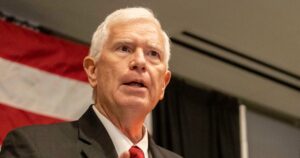 Read more about the article Abandoned by Trump, Alabama’s Mo Brooks loses GOP primary