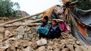 Read more about the article Afghanistan earthquake: Crisis-hit country struggles for aid following quake that killed more than 1,000