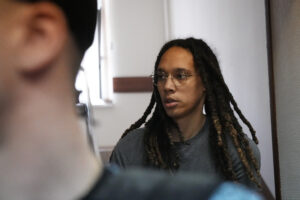 Read more about the article American basketball star Brittney Griner ordered to trial Friday in Russia