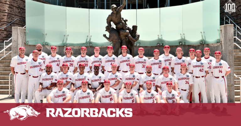 Read more about the article Arkansas Begins College World Series Run against Stanford