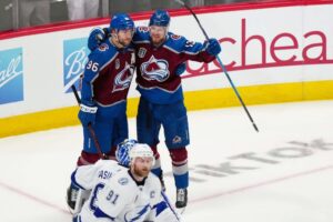 Read more about the article Avalanche blow out Lightning for 2-0 series lead