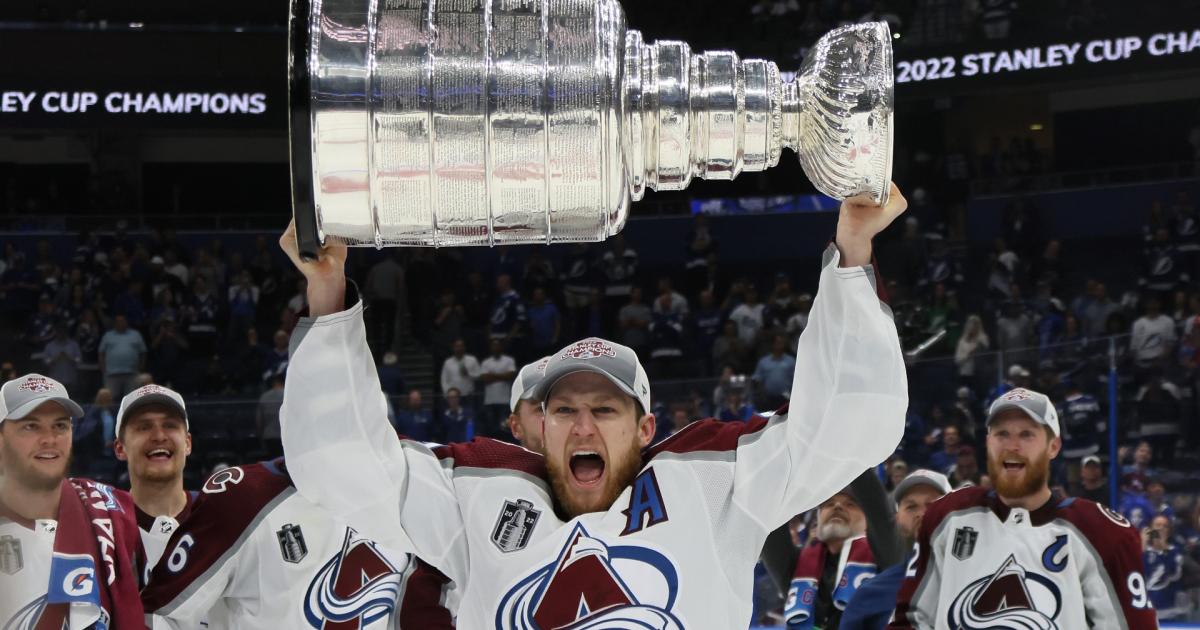 You are currently viewing Avalanche’s Nathan MacKinnon goes from frustration to Stanley Cup champion, capping surreal journey in 2022