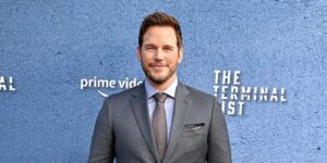 Read more about the article Chris Pratt Says He Goes by CP or Just Pratt: ‘No One Calls Me Chris’