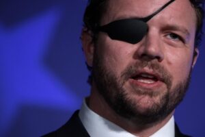 Read more about the article Dan Crenshaw confronted by Proud Boys, far right activists at Texas GOP convention