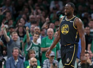 Read more about the article Draymond Green unfazed by Boston crowd, but other Warriors disapprove