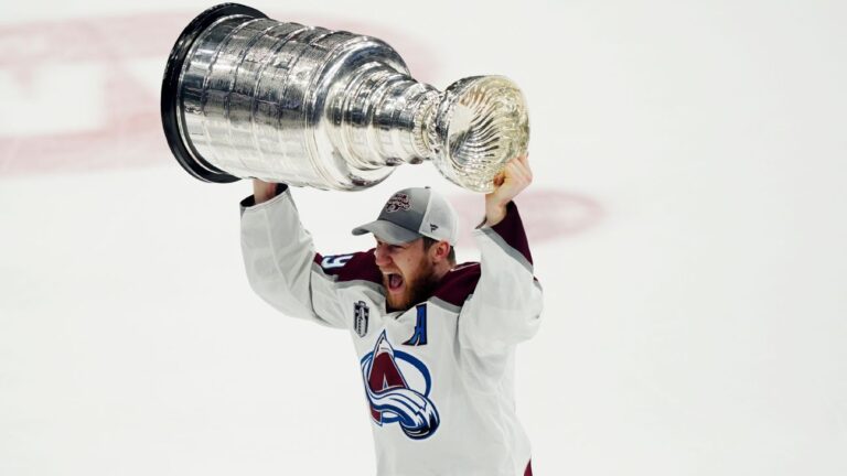 Read more about the article How Nathan MacKinnon molded the Colorado Avalanche into Stanley Cup champions