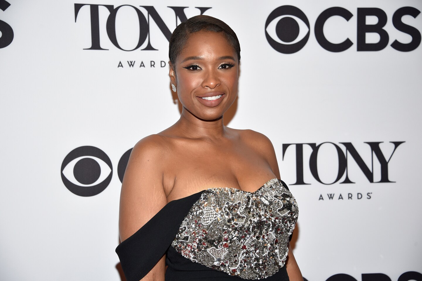You are currently viewing Jennifer Hudson reaches EGOT status after winning Tony Award