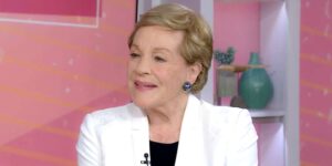Read more about the article Julie Andrews Says She’s Never Met the Cast of Bridgerton in Person