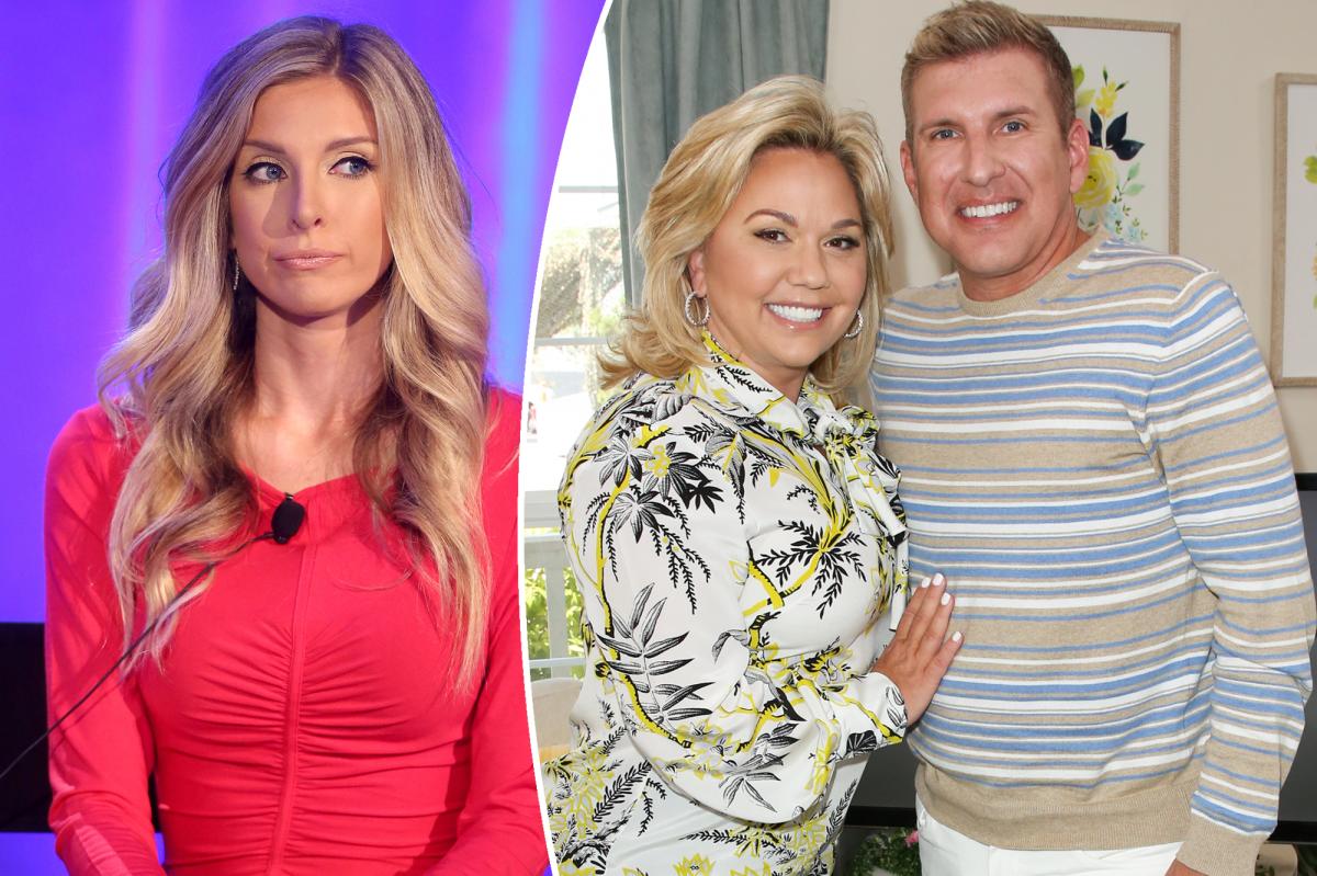You are currently viewing Lindsie Chrisley reacts to Todd and Julie’s guilty verdict