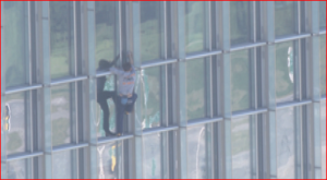 Read more about the article Man climbing the Devon Tower in Oklahoma City