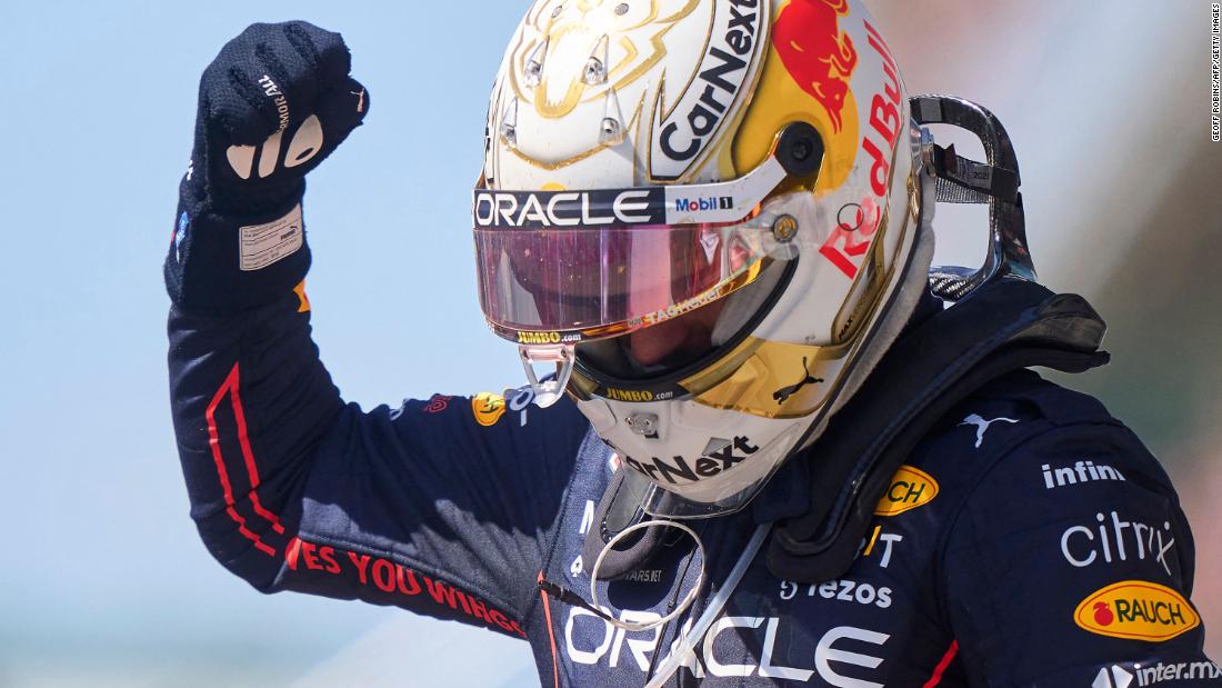 You are currently viewing Max Verstappen holds off Carlos Sainz to win Canadian Grand Prix