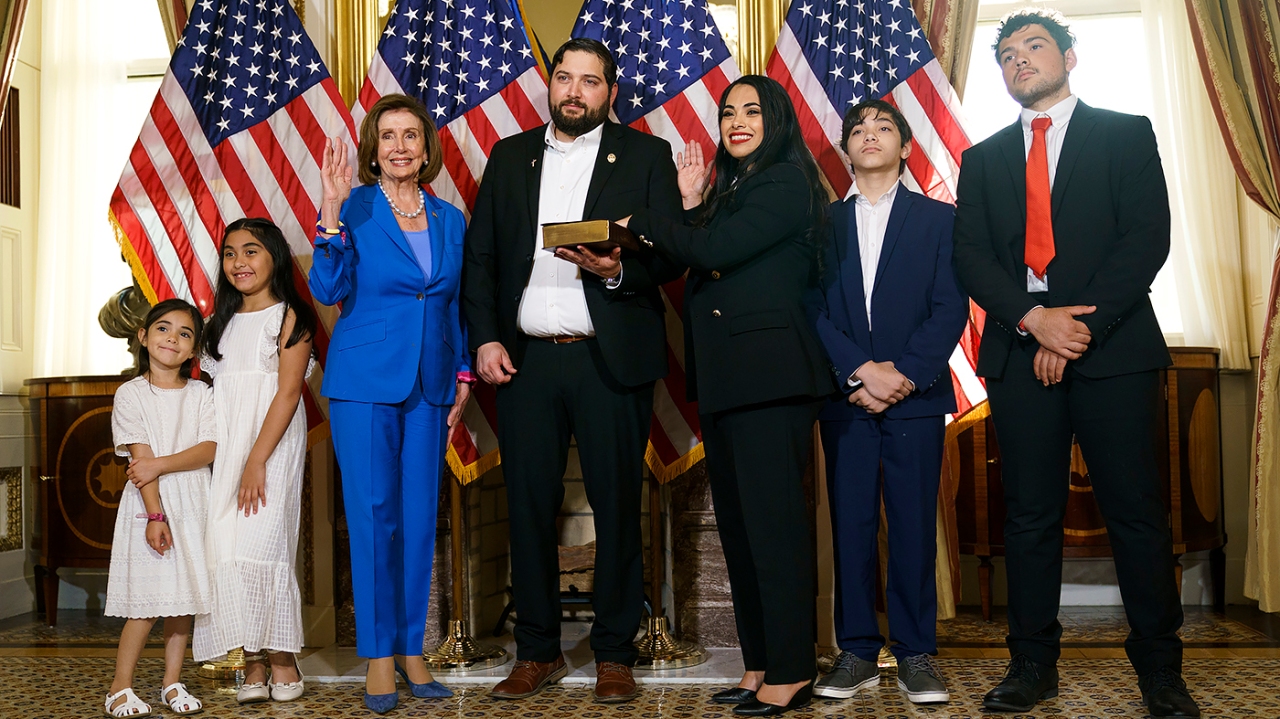 You are currently viewing Mayra Flores says Pelosi ‘pushed’ daughter during photo op