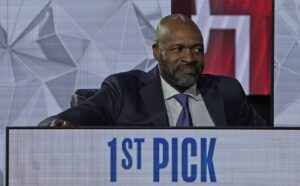 Read more about the article NBA Draft 2022 mock live tracker: Order, rumors, prospect rankings, news and analysis