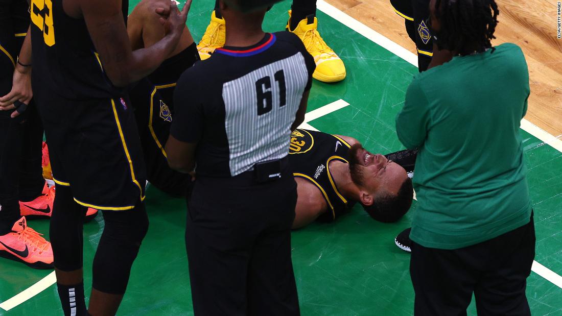 You are currently viewing NBA Finals Game 3: Steph Curry injured in 116-100 Golden State Warriors loss to Boston Celtics