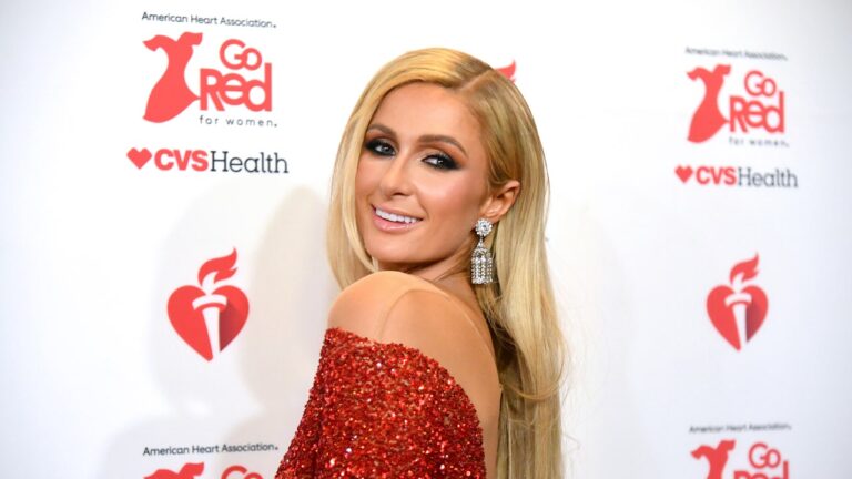 Read more about the article Paris Hilton Pretends to Date Tom Cruise In a New TikTok—See Video