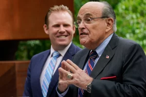 Read more about the article Rudy Giuliani slapped on back ‘over politics’ following Roe decision