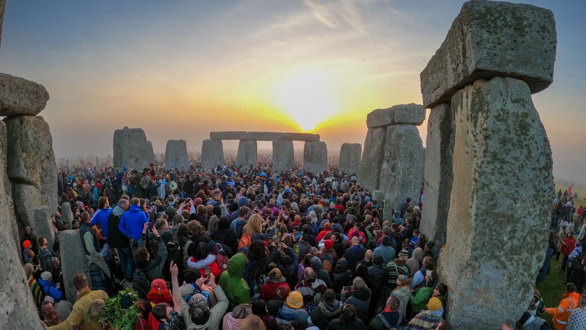 You are currently viewing Summer solstice 2022 celebrated on Earth and in space (photos)