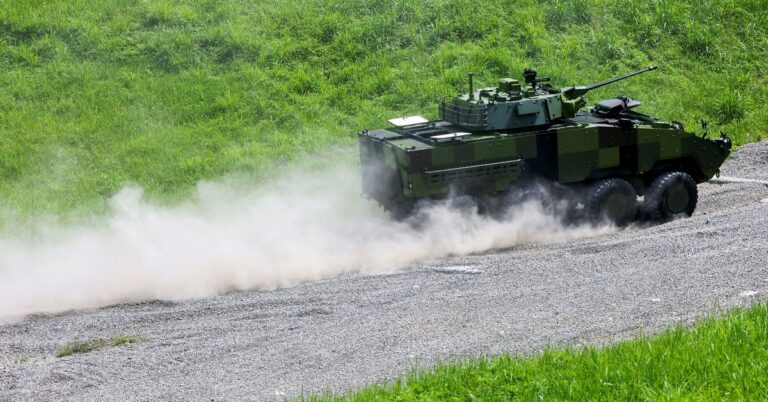 Read more about the article Taiwan shows off latest home-made armoured vehicle