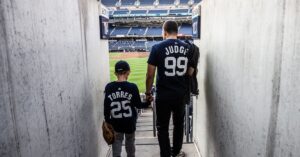 Read more about the article Yankees Social Media: Happy Father’s Day from the Yankees
