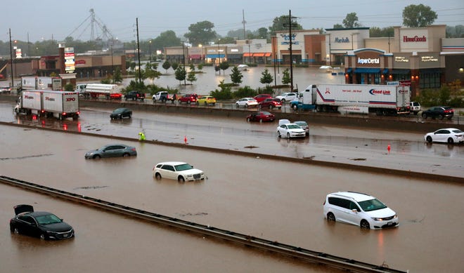 You are currently viewing 1 dead after ‘historic’ rainfall