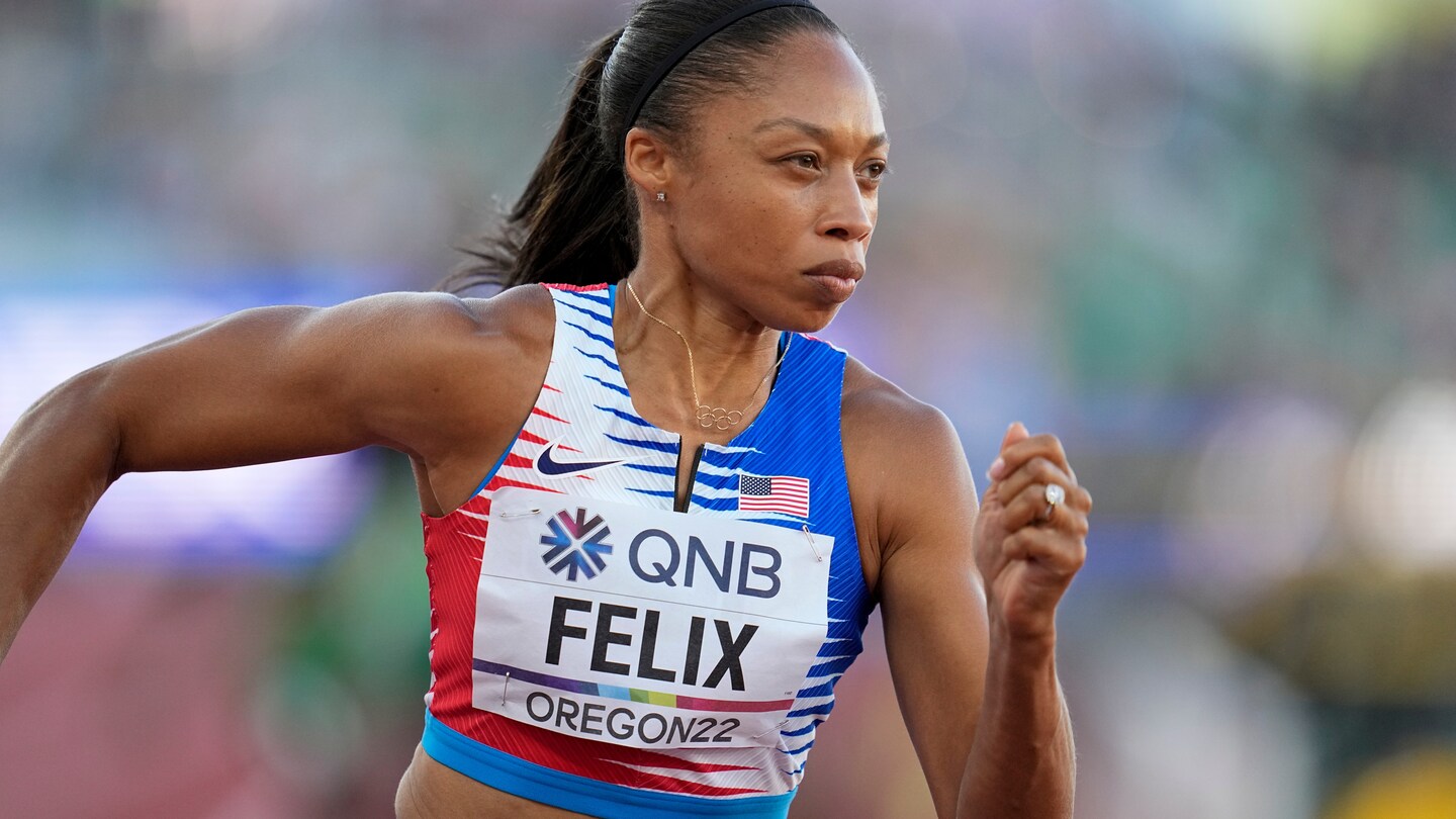 You are currently viewing Allyson Felix runs last race at track and field world championships