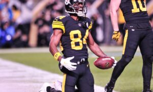 Read more about the article Antonio Brown Raps; Bell’s Boxing Start Postponed