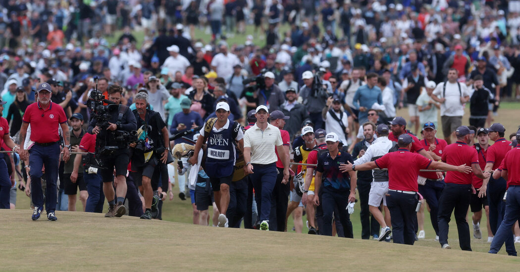 You are currently viewing At the British Open, Another Letdown for Rory McIlroy