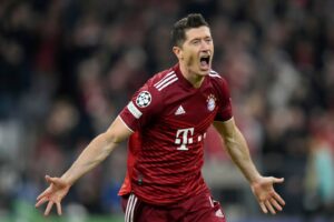 Read more about the article Barcelona set to sign striker Lewandowski from Bayern Munich