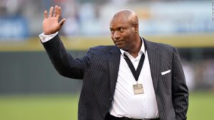 Read more about the article Bo Jackson covered all funeral expenses for Uvalde victims’ families, governor says