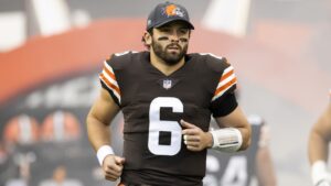 Read more about the article Browns trading Baker Mayfield to Panthers for 2024 conditional fifth-round draft pick