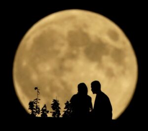 Read more about the article Catch the Buck Moon, 2022’s biggest supermoon, in CT this week