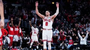 Read more about the article Chicago Bulls, Zach LaVine agree to 5-year, $215M max contract extension