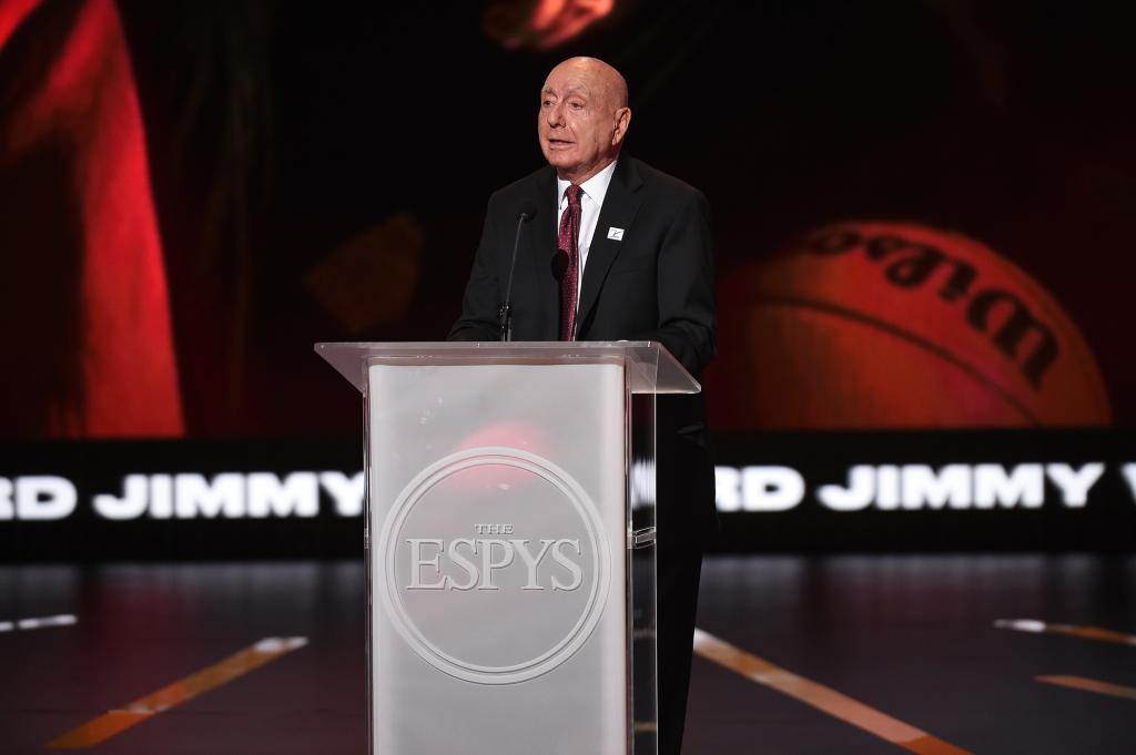 You are currently viewing Dick Vitale gives emotional speech, gets Jimmy V Award at ESPYS