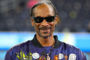 Read more about the article Fact Check: Is Snoop Dogg Dead In 2022?