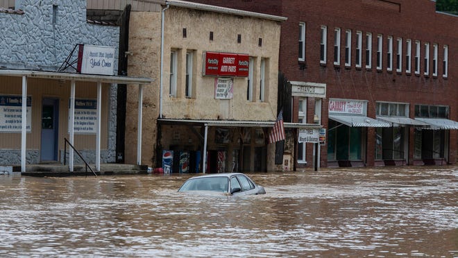 You are currently viewing Flooding in Kentucky causes 8 deaths, widespread damage