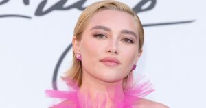 Read more about the article Florence Pugh Calls Out Sexist Comments on Her Sheer Gown