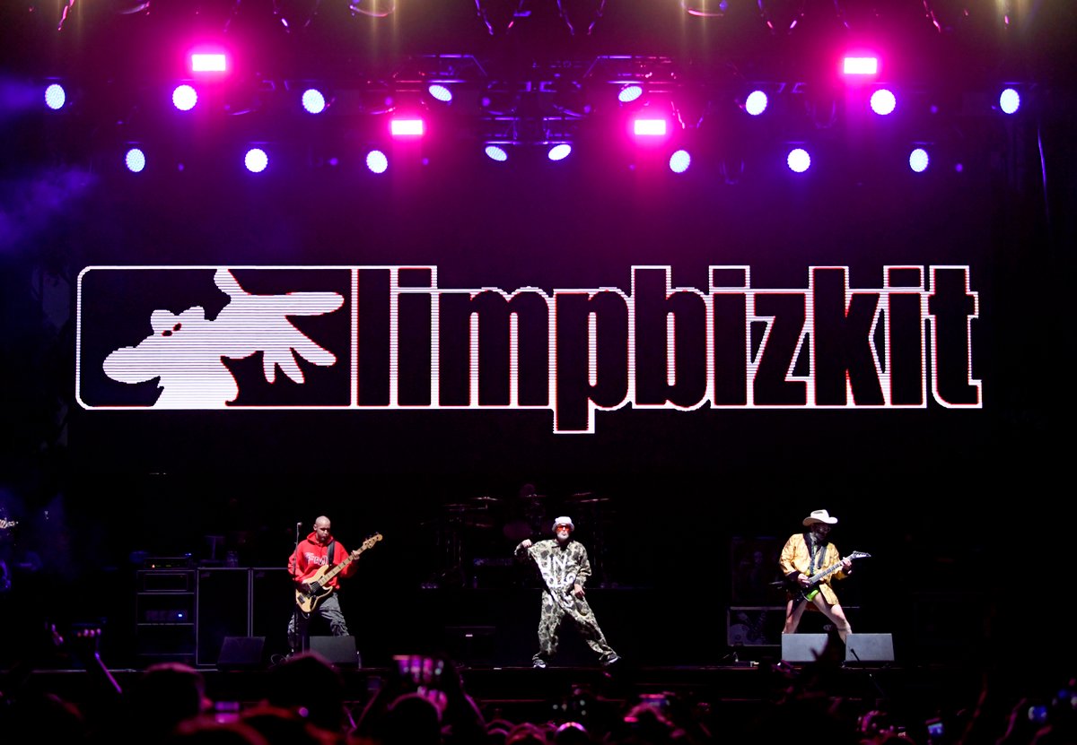 You are currently viewing Fred Durst: why has Limp Bizkit cancelled UK tour?
