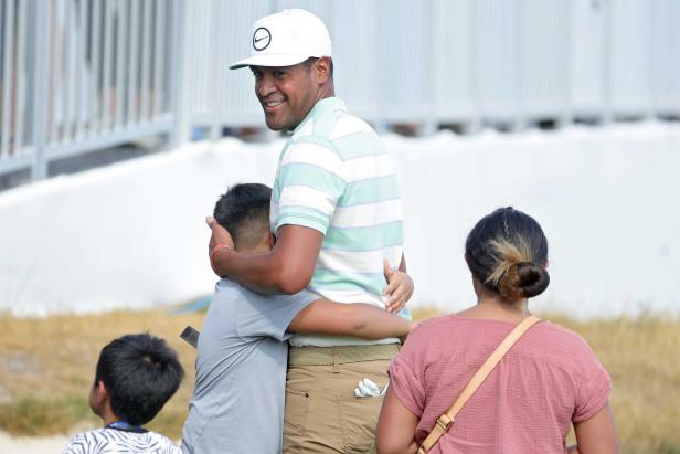 You are currently viewing How Tony Finau brought order to an otherwise chaotic finish at the 3M Open | Golf News and Tour Information