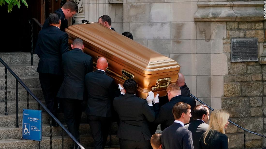 You are currently viewing Ivana Trump mourned at New York funeral