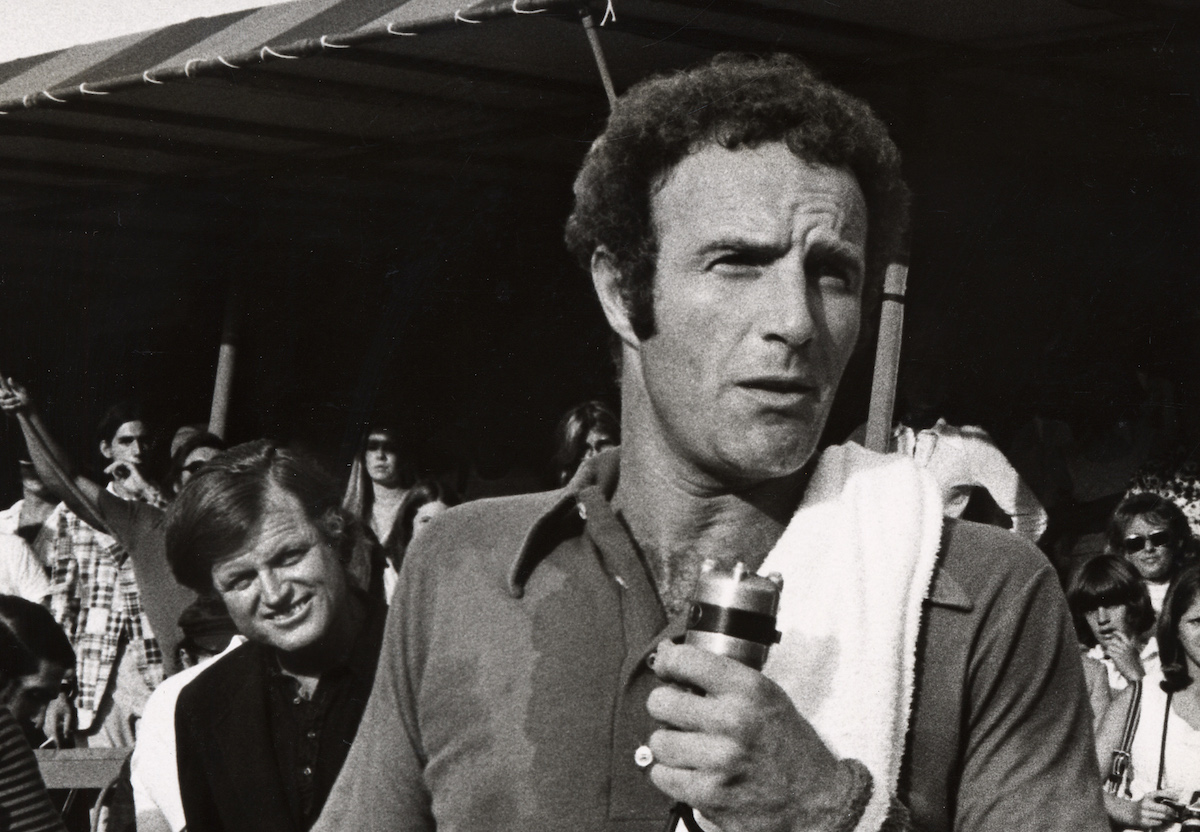 You are currently viewing James Caan Got “Aggressive” Filming “The Godfather,” Co-Star Claimed