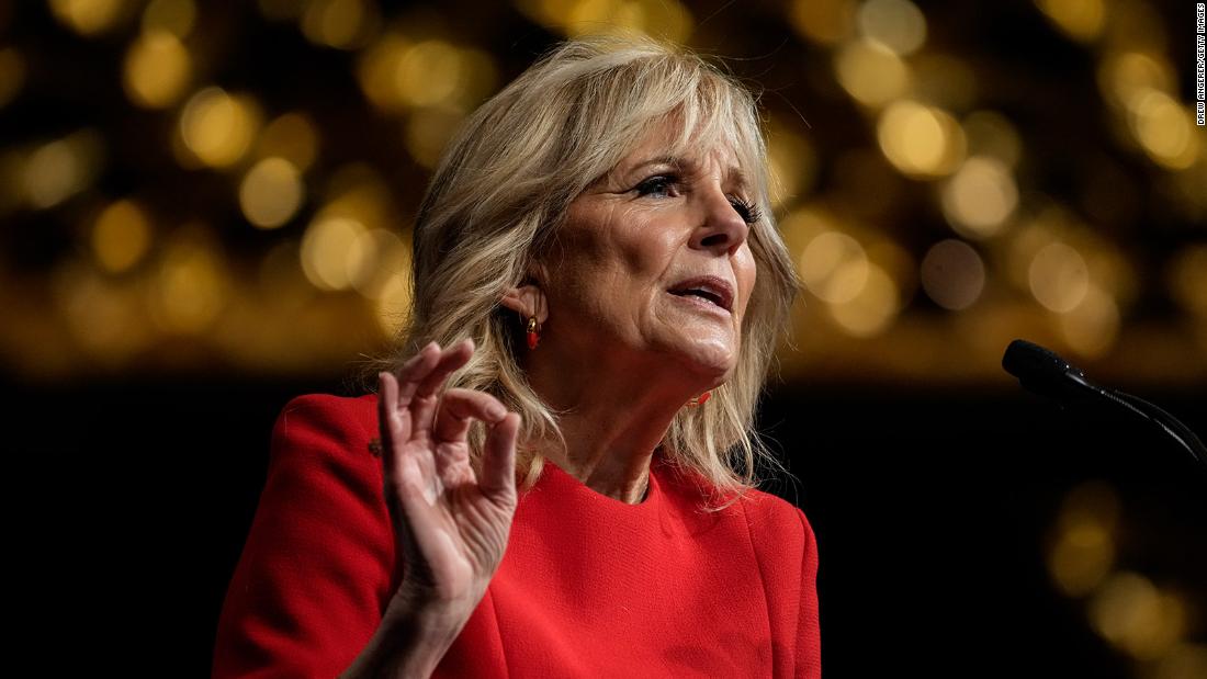 You are currently viewing Jill Biden apologizes after citing ‘bodegas’ and ‘breakfast tacos’ to praise Hispanic diversity