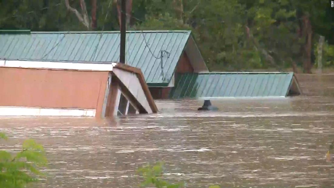You are currently viewing Kentucky flooding kills at least 8, and ‘hundreds will lose their homes,’ governor says