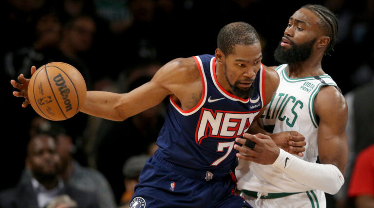 Read more about the article Kevin Durant trade rumors: Should Celtics enter sweepstakes?