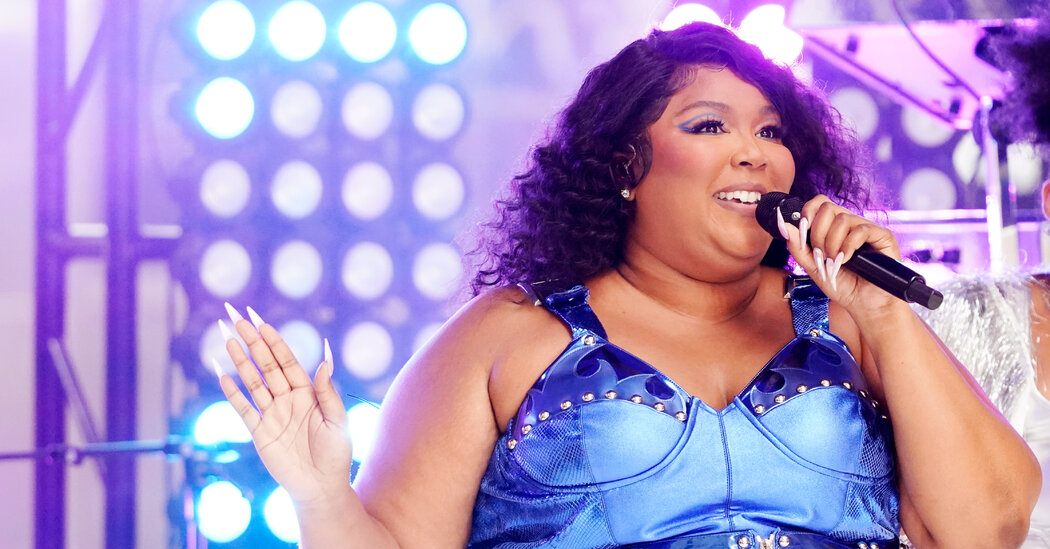 You are currently viewing Lizzo Conquers Self-Doubt With an ’80s Jam, and 7 More New Songs