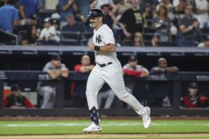 Read more about the article Matt Carpenter Makes More History, Earns First Curtain Call With New York Yankees in Win Over Boston Red Sox