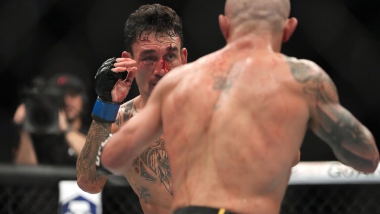 Read more about the article Max Holloway praises Alexander Volkanovski after trilogy loss