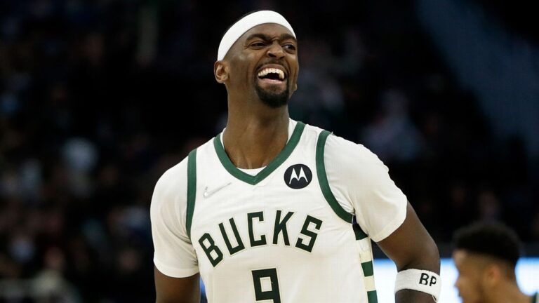 Read more about the article Milwaukee Bucks agree to 4-year, $49M deal with Bobby Portis; add Joe Ingles
