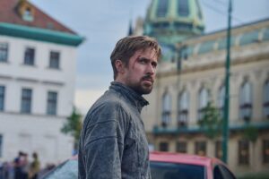 Read more about the article Netflix’s “The Gray Man”: Ryan Gosling and Chris Evans go loud in Russos’ propulsive action flick