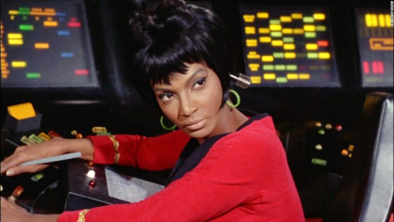 Read more about the article Nichelle Nichols, trailblazing ‘Star Trek’ actress, dies at 89