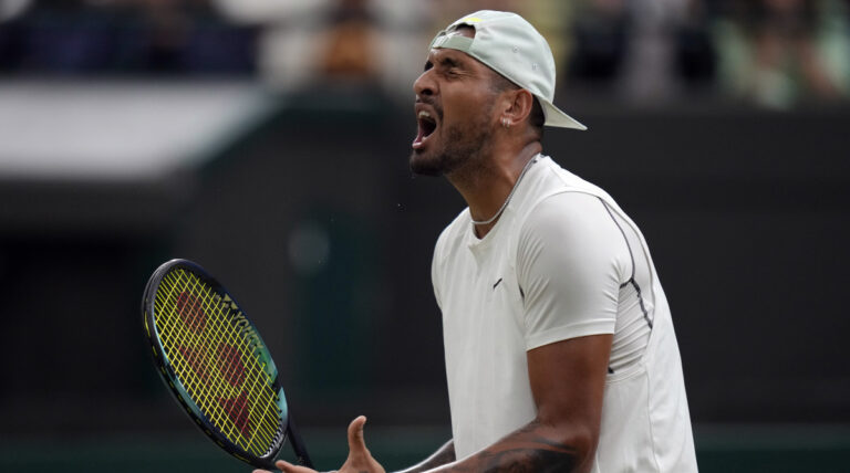 Read more about the article Nick Kyrgios beats Stefanos Tsitsipas, shows why he can win Wimbledon